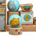 Montessori drevená skladačka - Hravé mačky