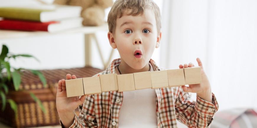 TOP drevené hračky na rozvoj jemnej motoriky u dieťaťa